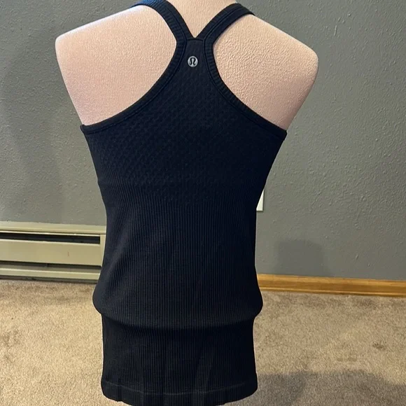 Lululemon Ribbed Tank Top Size 6 - Picture 2 of 4